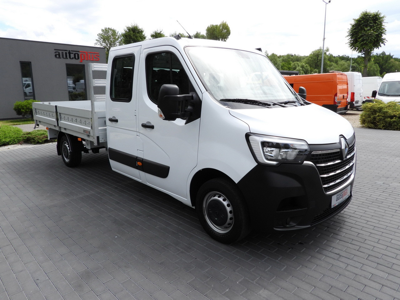RENAULT MASTER STAKE BODY DOUBLE CABIN DOKA 7 SEATS LED LIGHTS AIR CONDITIONING 145HP - כלי רכב מסחרי במיטה שטוחה: תמונה 4 RENAULT MASTER STAKE BODY DOUBLE CABIN DOKA 7 SEATS LED LIGHTS AIR CONDITIONING 145HP - כלי רכב מסחרי במיטה שטוחה: תמונה 4