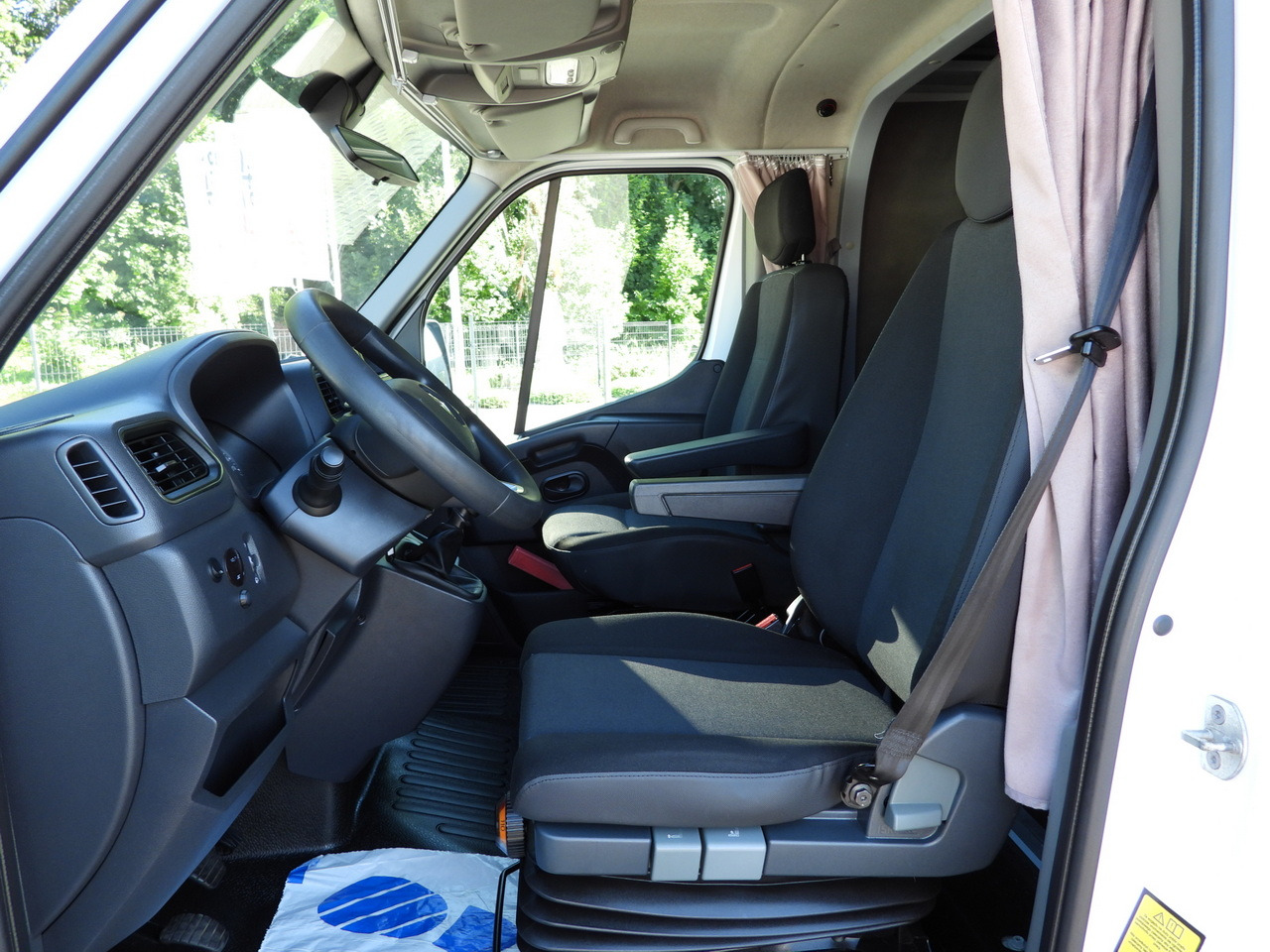 כלי רכב מסחרי עם וילונות צד RENAULT MASTER  TARPAULIN 10 PALLETS WEBASTO CRUISE CONTROL LED LIGHTS PNEUMATICS AIR CONDITIONING  165HP: תמונה 27