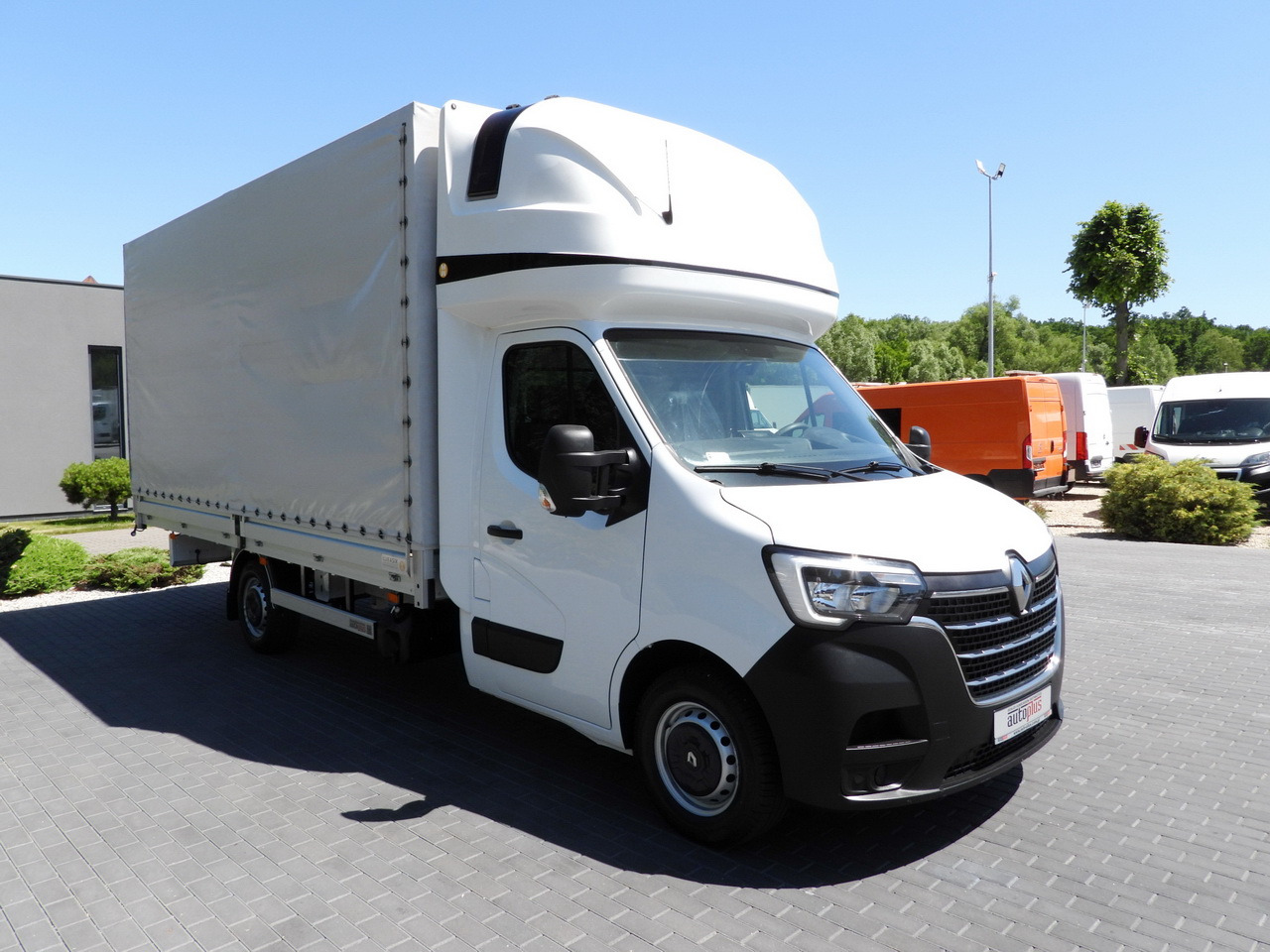 RENAULT MASTER TARPAULIN 10 PALLETS WEBASTO CRUISE CONTROL LED LIGHTS PNEUMATICS AIR CONDITIONING 165HP - כלי רכב מסחרי עם וילונות צד: תמונה 4 RENAULT MASTER TARPAULIN 10 PALLETS WEBASTO CRUISE CONTROL LED LIGHTS PNEUMATICS AIR CONDITIONING 165HP - כלי רכב מסחרי עם וילונות צד: תמונה 4