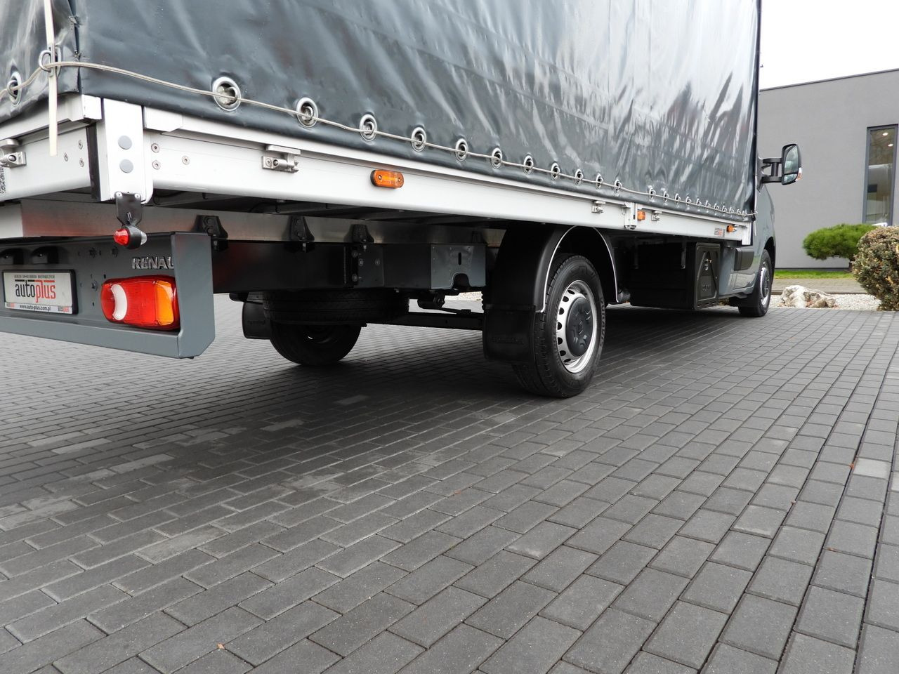 הַחכָּרָה RENAULT MASTER TARPAULIN 10 PALLETS WEBASTO CRUISE CONTROL LED LIGHTS PNEUMATICS AIR CONDITIONING 165HP RENAULT MASTER TARPAULIN 10 PALLETS WEBASTO CRUISE CONTROL LED LIGHTS PNEUMATICS AIR CONDITIONING 165HP: תמונה 17 הַחכָּרָה RENAULT MASTER TARPAULIN 10 PALLETS WEBASTO CRUISE CONTROL LED LIGHTS PNEUMATICS AIR CONDITIONING 165HP RENAULT MASTER TARPAULIN 10 PALLETS WEBASTO CRUISE CONTROL LED LIGHTS PNEUMATICS AIR CONDITIONING 165HP: תמונה 17