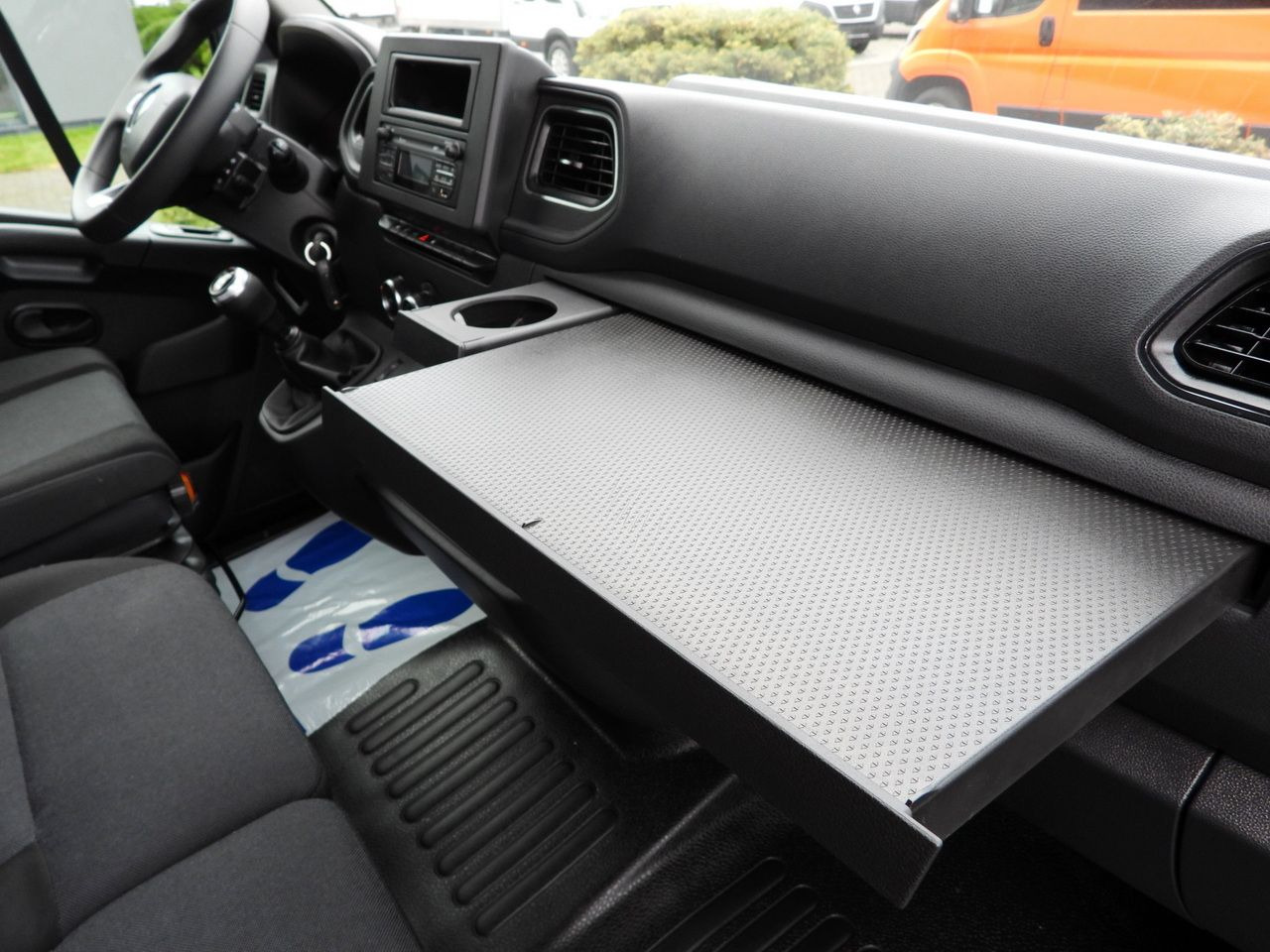 הַחכָּרָה RENAULT MASTER TARPAULIN 10 PALLETS WEBASTO CRUISE CONTROL LED LIGHTS PNEUMATICS AIR CONDITIONING 165HP RENAULT MASTER TARPAULIN 10 PALLETS WEBASTO CRUISE CONTROL LED LIGHTS PNEUMATICS AIR CONDITIONING 165HP: תמונה 41 הַחכָּרָה RENAULT MASTER TARPAULIN 10 PALLETS WEBASTO CRUISE CONTROL LED LIGHTS PNEUMATICS AIR CONDITIONING 165HP RENAULT MASTER TARPAULIN 10 PALLETS WEBASTO CRUISE CONTROL LED LIGHTS PNEUMATICS AIR CONDITIONING 165HP: תמונה 41