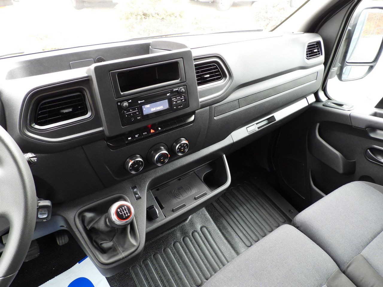 הַחכָּרָה RENAULT MASTER TARPAULIN 10 PALLETS WEBASTO CRUISE CONTROL LED LIGHTS PNEUMATICS AIR CONDITIONING 165HP RENAULT MASTER TARPAULIN 10 PALLETS WEBASTO CRUISE CONTROL LED LIGHTS PNEUMATICS AIR CONDITIONING 165HP: תמונה 32 הַחכָּרָה RENAULT MASTER TARPAULIN 10 PALLETS WEBASTO CRUISE CONTROL LED LIGHTS PNEUMATICS AIR CONDITIONING 165HP RENAULT MASTER TARPAULIN 10 PALLETS WEBASTO CRUISE CONTROL LED LIGHTS PNEUMATICS AIR CONDITIONING 165HP: תמונה 32