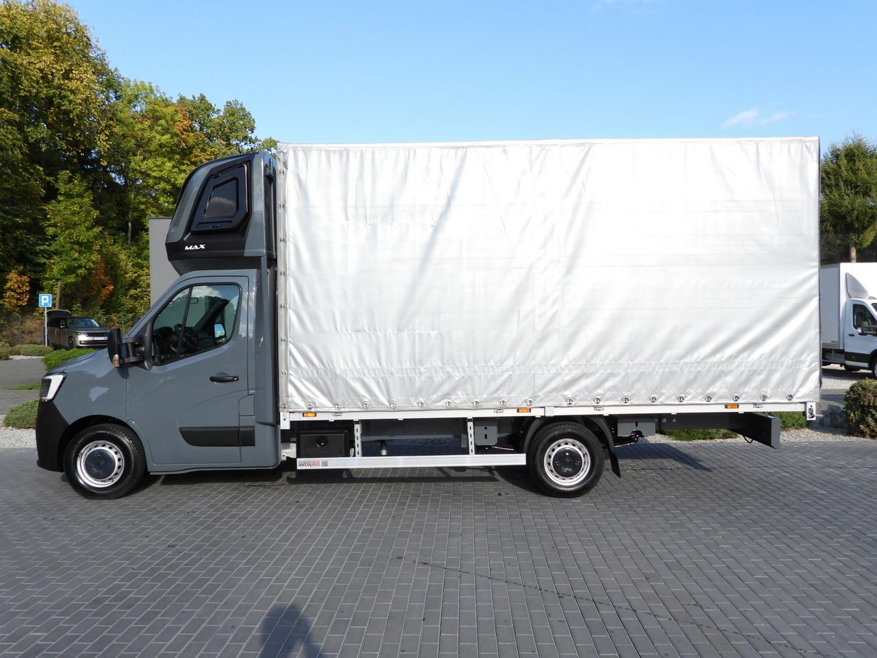 כלי רכב מסחרי עם וילונות צד RENAULT MASTER TARPAULIN 10 PALLETS WEBASTO CRUISE CONTROL LED LIGHTS PNEUMATICS AIR CONDITIONING 165HP: תמונה 9 כלי רכב מסחרי עם וילונות צד RENAULT MASTER TARPAULIN 10 PALLETS WEBASTO CRUISE CONTROL LED LIGHTS PNEUMATICS AIR CONDITIONING 165HP: תמונה 9