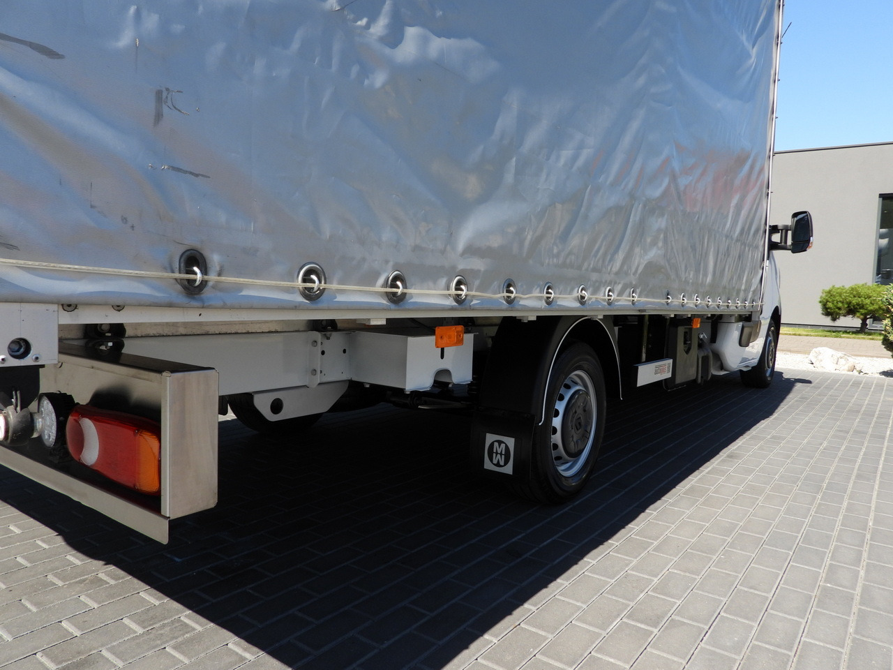 כלי רכב מסחרי עם וילונות צד RENAULT MASTER  TARPAULIN 10 PALLETS WEBASTO CRUISE CONTROL LED LIGHTS PNEUMATICS AIR CONDITIONING  165HP: תמונה 17