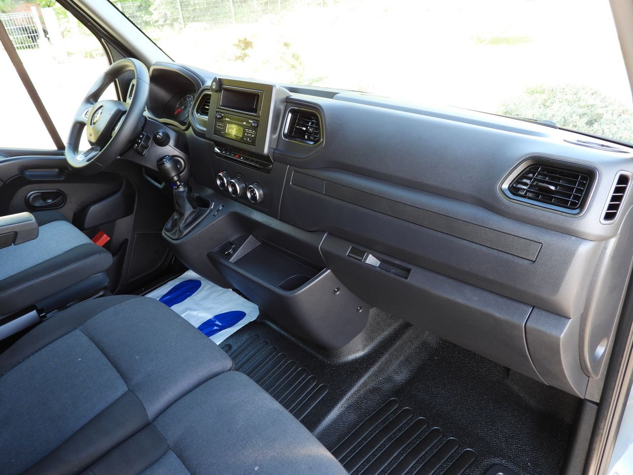 כלי רכב מסחרי עם וילונות צד RENAULT MASTER TARPAULIN 10 PALLETS WEBASTO CRUISE CONTROL LED LIGHTS PNEUMATICS AIR CONDITIONING 165HP: תמונה 36 כלי רכב מסחרי עם וילונות צד RENAULT MASTER TARPAULIN 10 PALLETS WEBASTO CRUISE CONTROL LED LIGHTS PNEUMATICS AIR CONDITIONING 165HP: תמונה 36