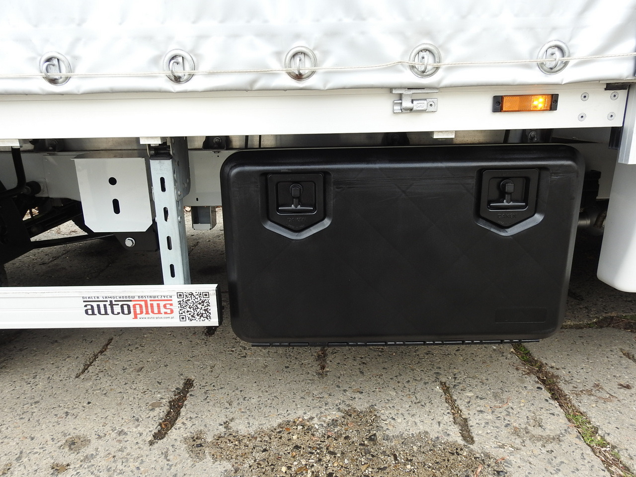 כלי רכב מסחרי עם וילונות צד RENAULT MASTER TARPAULIN 10 PALLETS WEBASTO CRUISE CONTROL NAVIGATION AIR CONDITIONING LED LIGHTS PNEUMATICS 165HP: תמונה 23 כלי רכב מסחרי עם וילונות צד RENAULT MASTER TARPAULIN 10 PALLETS WEBASTO CRUISE CONTROL NAVIGATION AIR CONDITIONING LED LIGHTS PNEUMATICS 165HP: תמונה 23