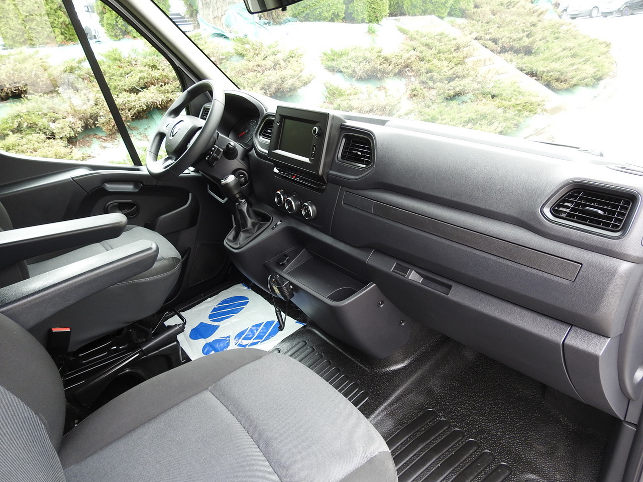 כלי רכב מסחרי עם וילונות צד RENAULT MASTER TARPAULIN 10 PALLETS WEBASTO CRUISE CONTROL NAVIGATION AIR CONDITIONING LED LIGHTS PNEUMATICS 165HP: תמונה 40 כלי רכב מסחרי עם וילונות צד RENAULT MASTER TARPAULIN 10 PALLETS WEBASTO CRUISE CONTROL NAVIGATION AIR CONDITIONING LED LIGHTS PNEUMATICS 165HP: תמונה 40