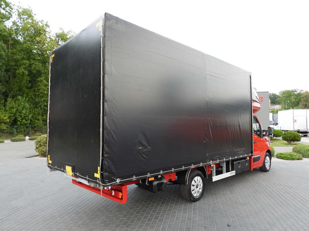 RENAULT MASTER TARPAULIN 10 PALLETS WEBASTO CRUISE CONTROL PNEUMATICS AIR CONDITIONING 170HP - כלי רכב מסחרי עם וילונות צד: תמונה 3 RENAULT MASTER TARPAULIN 10 PALLETS WEBASTO CRUISE CONTROL PNEUMATICS AIR CONDITIONING 170HP - כלי רכב מסחרי עם וילונות צד: תמונה 3