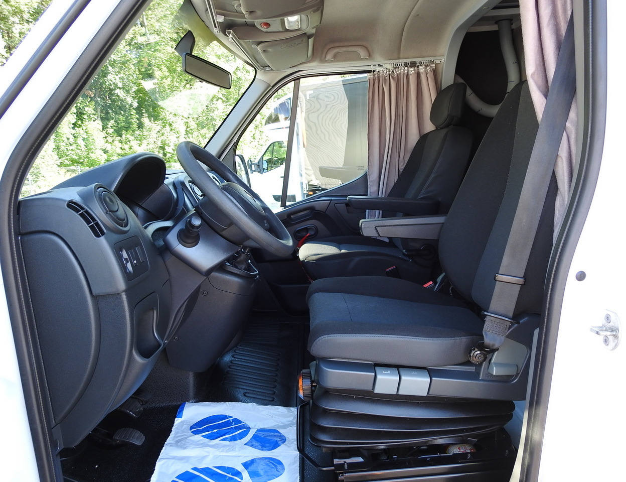 כלי רכב מסחרי עם וילונות צד RENAULT MASTER TARPAULIN 8 PALLETS WEBASTO CRUISE CONTROL AIR CONDITIONING PNEUMATICS  170HP: תמונה 28