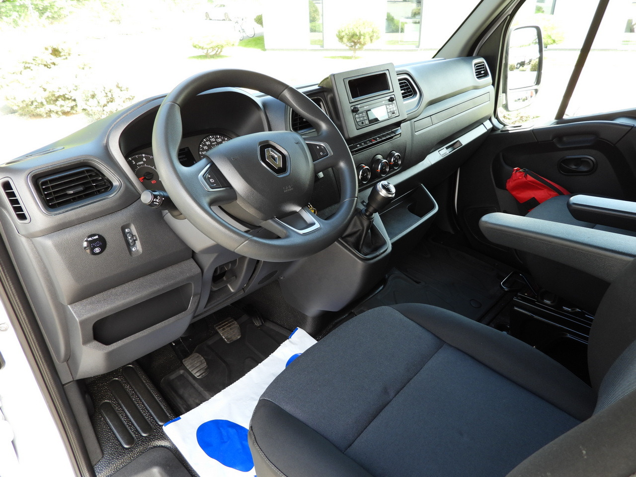 RENAULT MASTER TARPAULIN 8 PALLETS WEBASTO CRUISE CONTROL LED LIGHTS PNEUMATICS AIR CONDITIONING 165HP - כלי רכב מסחרי עם וילונות צד: תמונה 2 RENAULT MASTER TARPAULIN 8 PALLETS WEBASTO CRUISE CONTROL LED LIGHTS PNEUMATICS AIR CONDITIONING 165HP - כלי רכב מסחרי עם וילונות צד: תמונה 2
