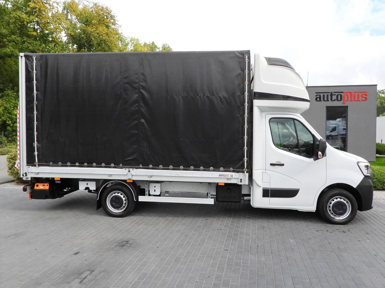 כלי רכב מסחרי עם וילונות צד RENAULT MASTER TARPAULIN LIFT 9 PALLETS WEBASTO CRUISE CONTROL LED LIGHTS PNEUMATICS AIR CONDITIONING 165HP: תמונה 7 כלי רכב מסחרי עם וילונות צד RENAULT MASTER TARPAULIN LIFT 9 PALLETS WEBASTO CRUISE CONTROL LED LIGHTS PNEUMATICS AIR CONDITIONING 165HP: תמונה 7