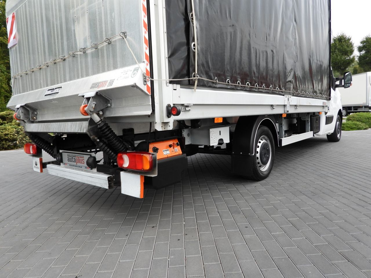 כלי רכב מסחרי עם וילונות צד RENAULT MASTER TARPAULIN LIFT 9 PALLETS WEBASTO CRUISE CONTROL LED LIGHTS PNEUMATICS AIR CONDITIONING 165HP: תמונה 29 כלי רכב מסחרי עם וילונות צד RENAULT MASTER TARPAULIN LIFT 9 PALLETS WEBASTO CRUISE CONTROL LED LIGHTS PNEUMATICS AIR CONDITIONING 165HP: תמונה 29