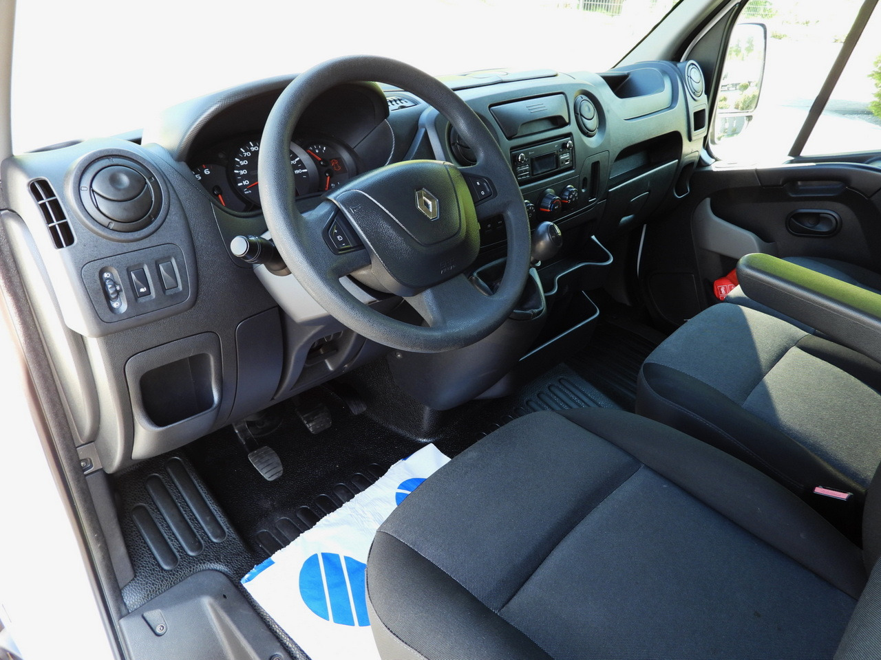 RENAULT MASTER TIPPER CRUISE CONTROL TWIN WHEELS AIR CONDITIONING 145HP - כלי רכב מסחרי מזהיר: תמונה 2 RENAULT MASTER TIPPER CRUISE CONTROL TWIN WHEELS AIR CONDITIONING 145HP - כלי רכב מסחרי מזהיר: תמונה 2