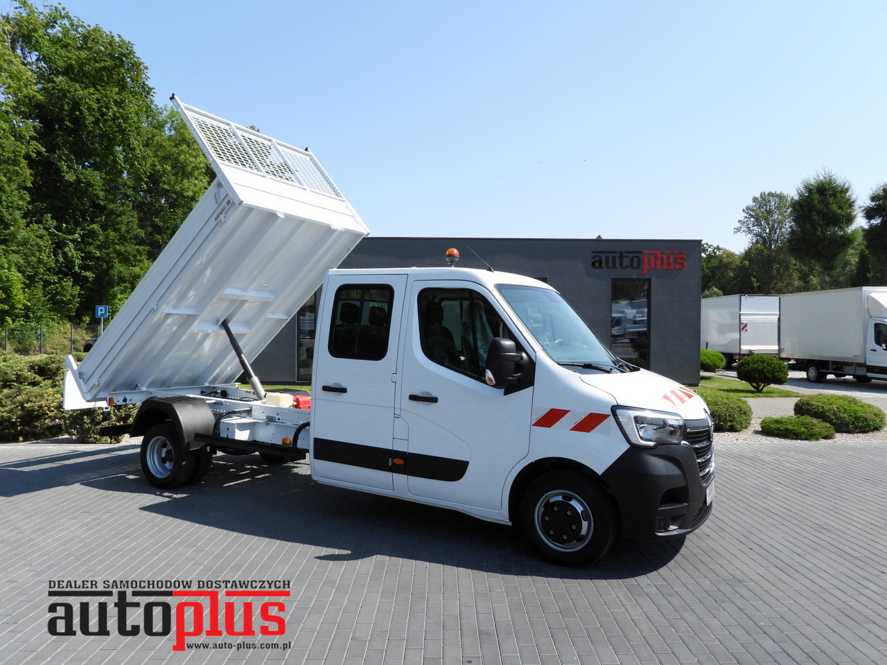 RENAULT MASTER TIPPER DOUBLE CABIN DOKA 6 SEATS CRUISE CONTROL LED LIGHTS TWIN WHEELS AIR CONDITIONING 130HP - כלי רכב מסחרי מזהיר: תמונה 1 RENAULT MASTER TIPPER DOUBLE CABIN DOKA 6 SEATS CRUISE CONTROL LED LIGHTS TWIN WHEELS AIR CONDITIONING 130HP - כלי רכב מסחרי מזהיר: תמונה 1