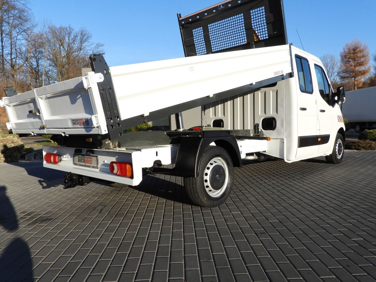 כלי רכב מסחרי מזהיר RENAULT MASTER TIPPER DOUBLE CABIN DOKA 7 SEATS CRUISE CONTROL AIR CONDITIONING  145HP: תמונה 23