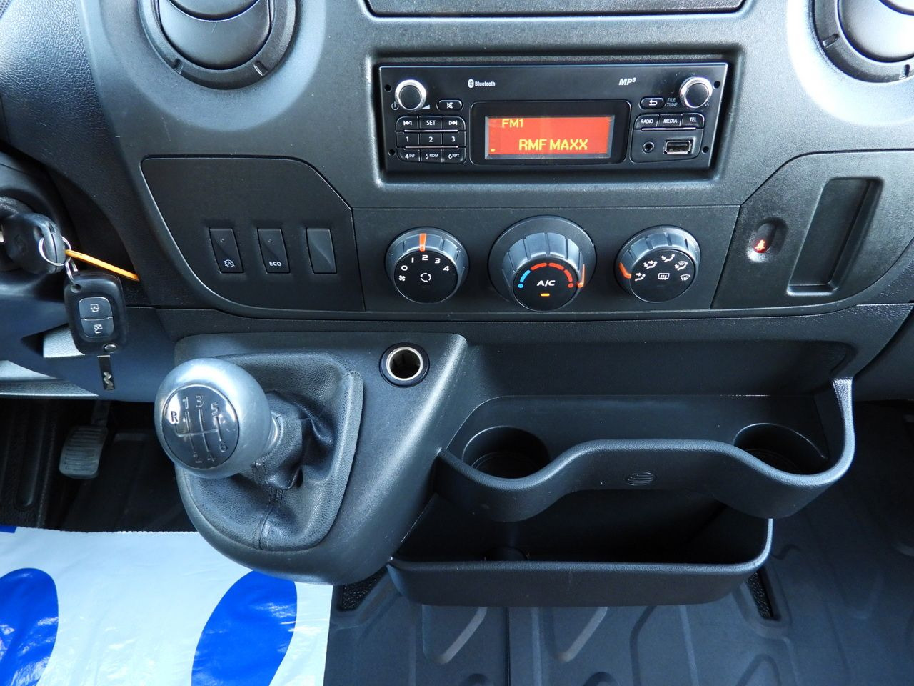 כלי רכב מסחרי מזהיר RENAULT MASTER TIPPER DOUBLE CABIN DOKA 7 SEATS CRUISE CONTROL AIR CONDITIONING  145HP: תמונה 32