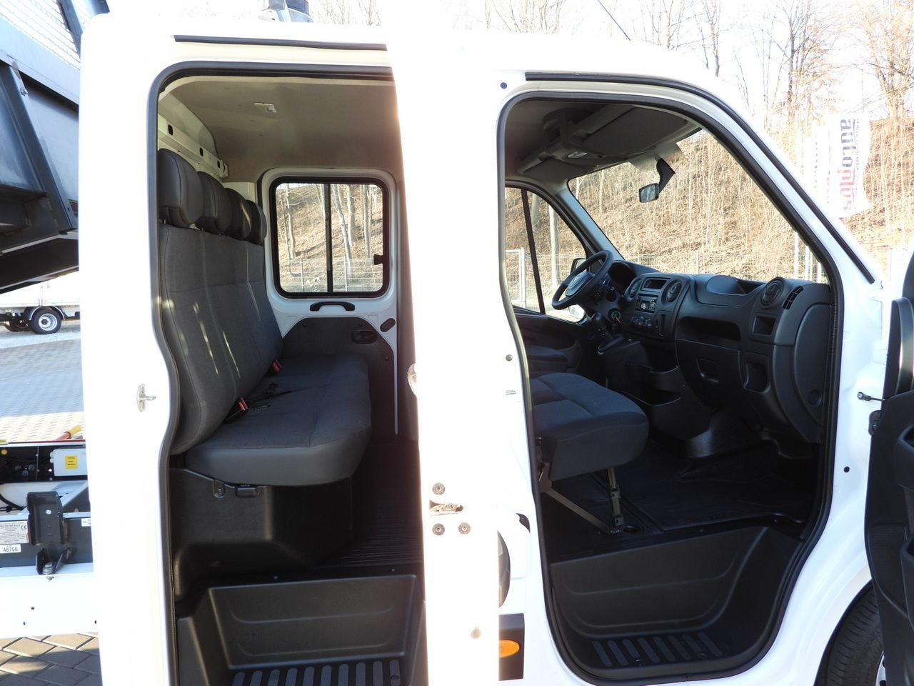 כלי רכב מסחרי מזהיר RENAULT MASTER TIPPER DOUBLE CABIN DOKA 7 SEATS CRUISE CONTROL AIR CONDITIONING  145HP: תמונה 36