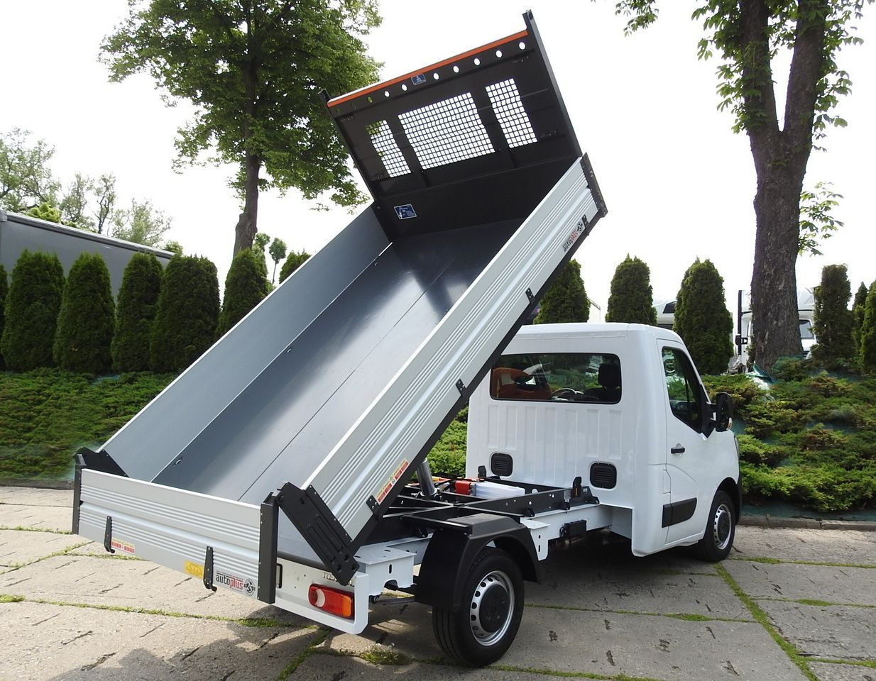 RENAULT MASTER - כלי רכב מסחרי מזהיר: תמונה 3 RENAULT MASTER - כלי רכב מסחרי מזהיר: תמונה 3