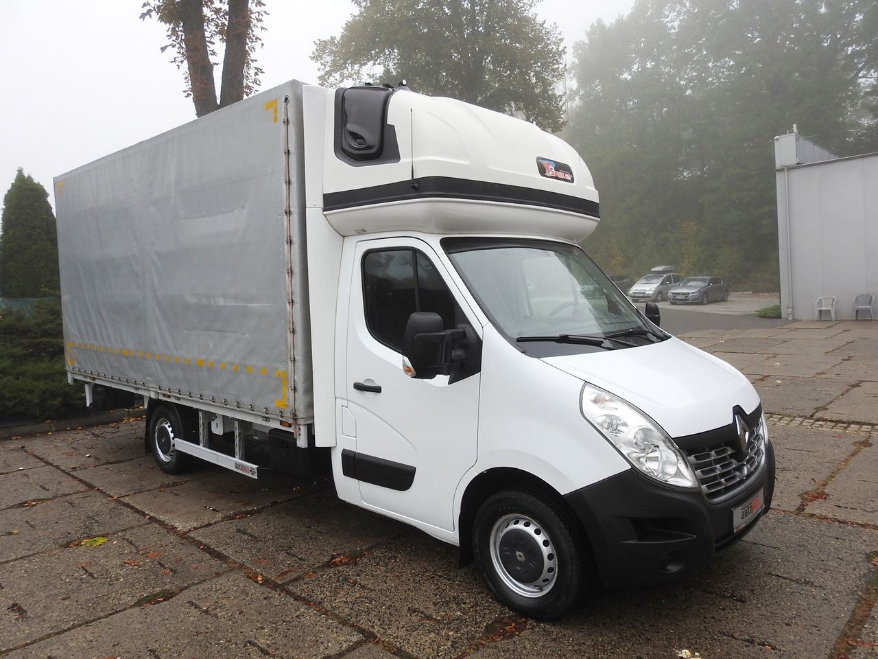 RENAULT MASTER - כלי רכב מסחרי עם וילונות צד: תמונה 4 RENAULT MASTER - כלי רכב מסחרי עם וילונות צד: תמונה 4