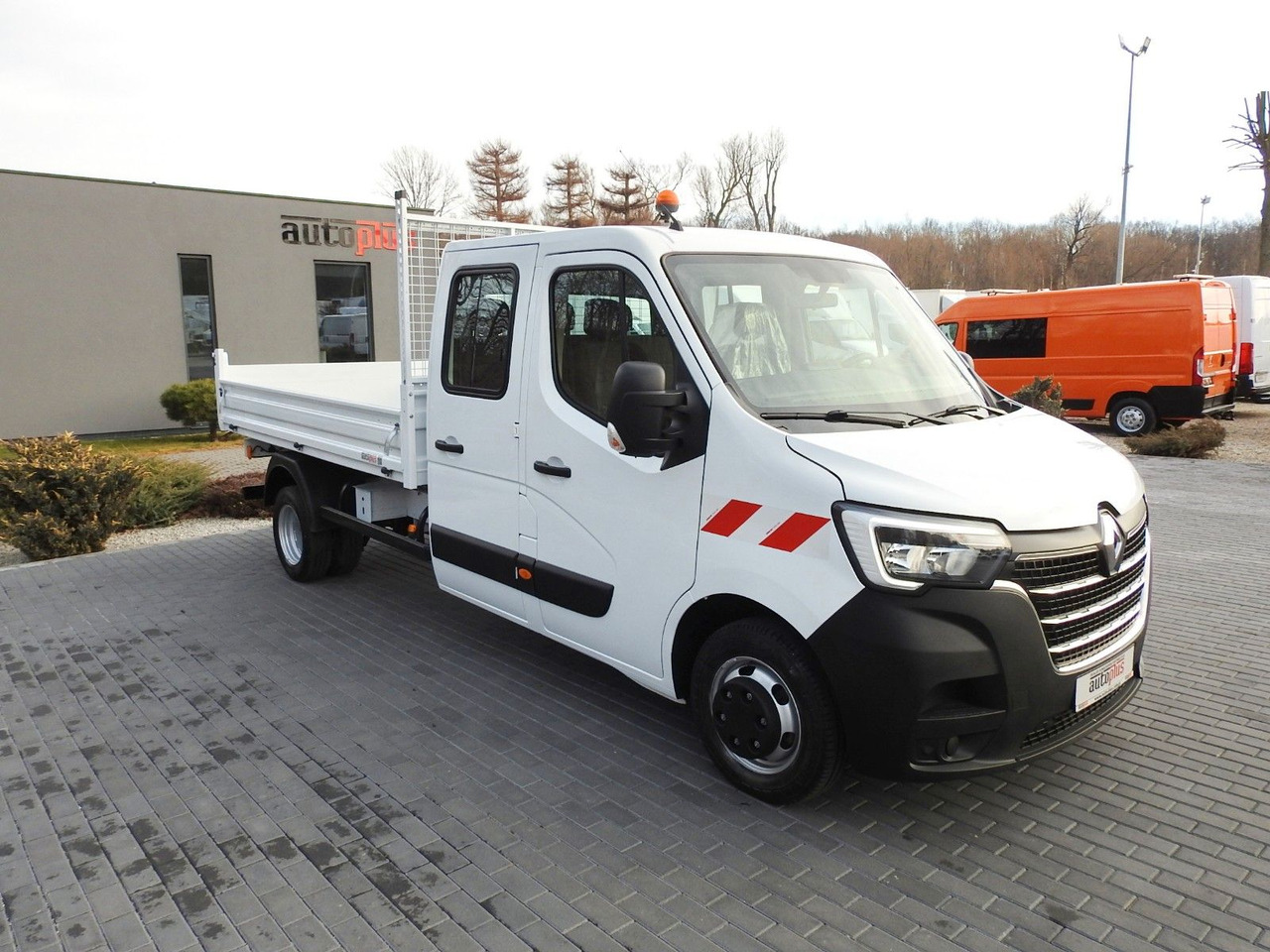 Renault MASTER KIPPER DOPPELKABINE DOKA 6 SITZE TEMPOMAT - כלי רכב מסחרי מזהיר, כלי רכב מסחרי קומבי: תמונה 4 Renault MASTER KIPPER DOPPELKABINE DOKA 6 SITZE TEMPOMAT - כלי רכב מסחרי מזהיר, כלי רכב מסחרי קומבי: תמונה 4