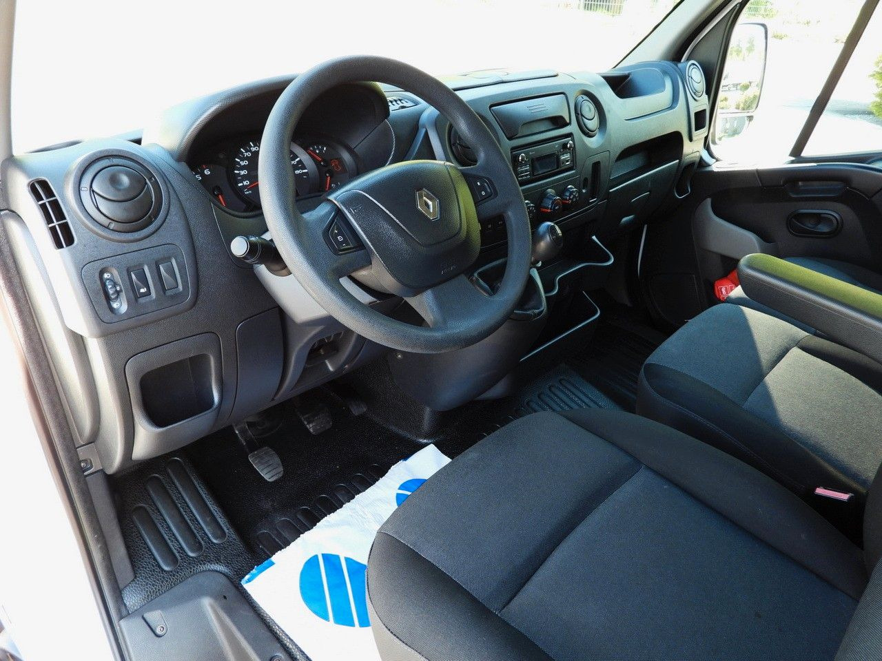 Renault MASTER KIPPER TEMPOMAT ZWILLINGSRÄDER - כלי רכב מסחרי מזהיר: תמונה 2 Renault MASTER KIPPER TEMPOMAT ZWILLINGSRÄDER - כלי רכב מסחרי מזהיר: תמונה 2