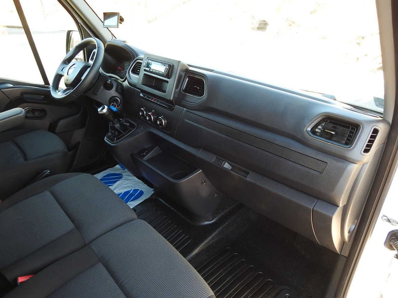 הַחכָּרָה Renault MASTER KÜHLKASTENWAGEN -5*C HEIZFUNKTION  A/C Renault MASTER KÜHLKASTENWAGEN -5*C HEIZFUNKTION  A/C Renault MASTER KÜHLKASTENWAGEN -5*C HEIZFUNKTION  A/C Renault MASTER KÜHLKASTENWAGEN -5*C HEIZFUNKTION  A/C: תמונה 29