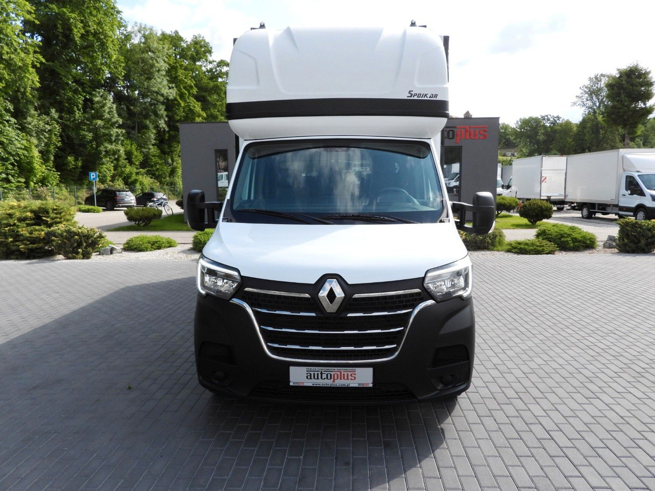 Renault MASTER PRITSCHE PLANE 10 PALETTEN WEBASTO A/C - כלי רכב מסחרי עם וילונות צד: תמונה 5 Renault MASTER PRITSCHE PLANE 10 PALETTEN WEBASTO A/C - כלי רכב מסחרי עם וילונות צד: תמונה 5