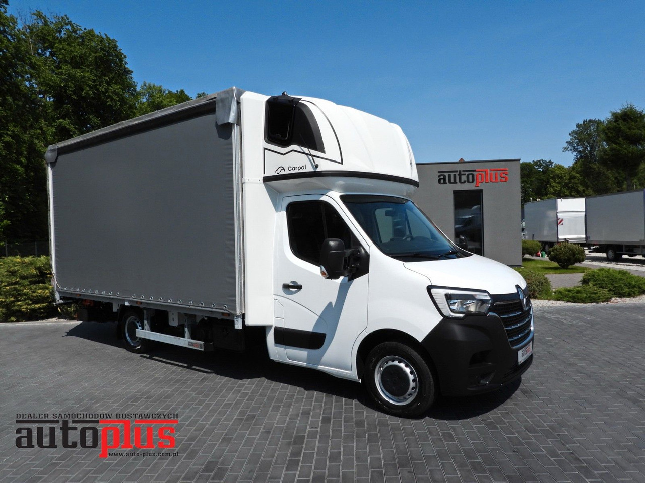 Renault MASTER PRITSCHE PLANE AUFZUG 10 PALETTEN WEBAST - כלי רכב מסחרי עם וילונות צד: תמונה 1 Renault MASTER PRITSCHE PLANE AUFZUG 10 PALETTEN WEBAST - כלי רכב מסחרי עם וילונות צד: תמונה 1