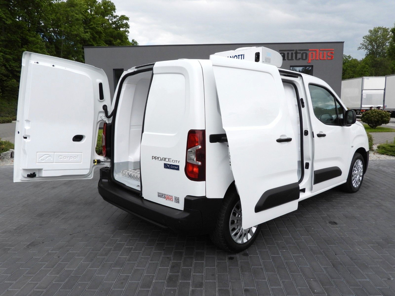 Toyota PROACE CITY KÜHLKASTENWAGEN -15*C TEMPOMAT A/C - כלי רכב מסחרי לקירור: תמונה 3 Toyota PROACE CITY KÜHLKASTENWAGEN -15*C TEMPOMAT A/C - כלי רכב מסחרי לקירור: תמונה 3