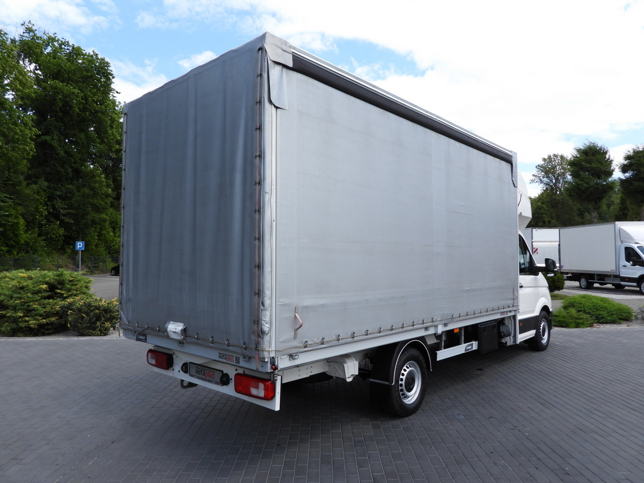 VOLKSWAGEN CRAFTER TARPAULIN 10 PALLETS WEBASTO CRUISE CONTROL AIR CONDITIONING 180HP - כלי רכב מסחרי עם וילונות צד: תמונה 3 VOLKSWAGEN CRAFTER TARPAULIN 10 PALLETS WEBASTO CRUISE CONTROL AIR CONDITIONING 180HP - כלי רכב מסחרי עם וילונות צד: תמונה 3