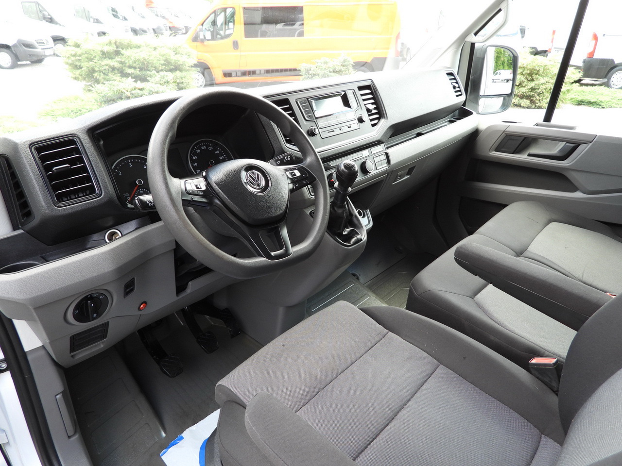 VOLKSWAGEN CRAFTER TARPAULIN 10 PALLETS WEBASTO CRUISE CONTROL AIR CONDITIONING 180HP - כלי רכב מסחרי עם וילונות צד: תמונה 2 VOLKSWAGEN CRAFTER TARPAULIN 10 PALLETS WEBASTO CRUISE CONTROL AIR CONDITIONING 180HP - כלי רכב מסחרי עם וילונות צד: תמונה 2