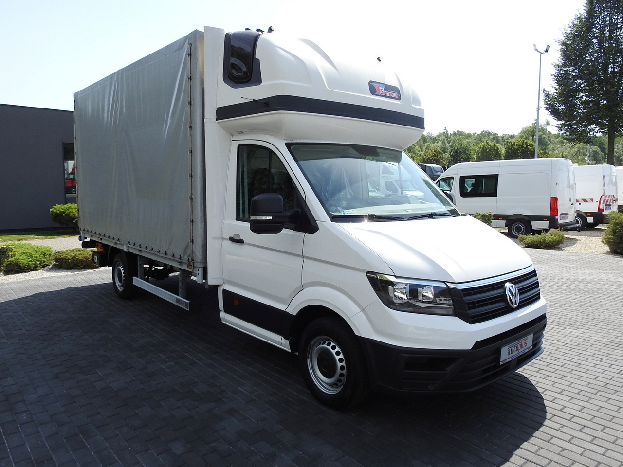 VOLKSWAGEN CRAFTER TARPAULIN LIFT 8 PALLETS WEBASTO CRUISE CONTROL 180HP - כלי רכב מסחרי עם וילונות צד: תמונה 4 VOLKSWAGEN CRAFTER TARPAULIN LIFT 8 PALLETS WEBASTO CRUISE CONTROL 180HP - כלי רכב מסחרי עם וילונות צד: תמונה 4