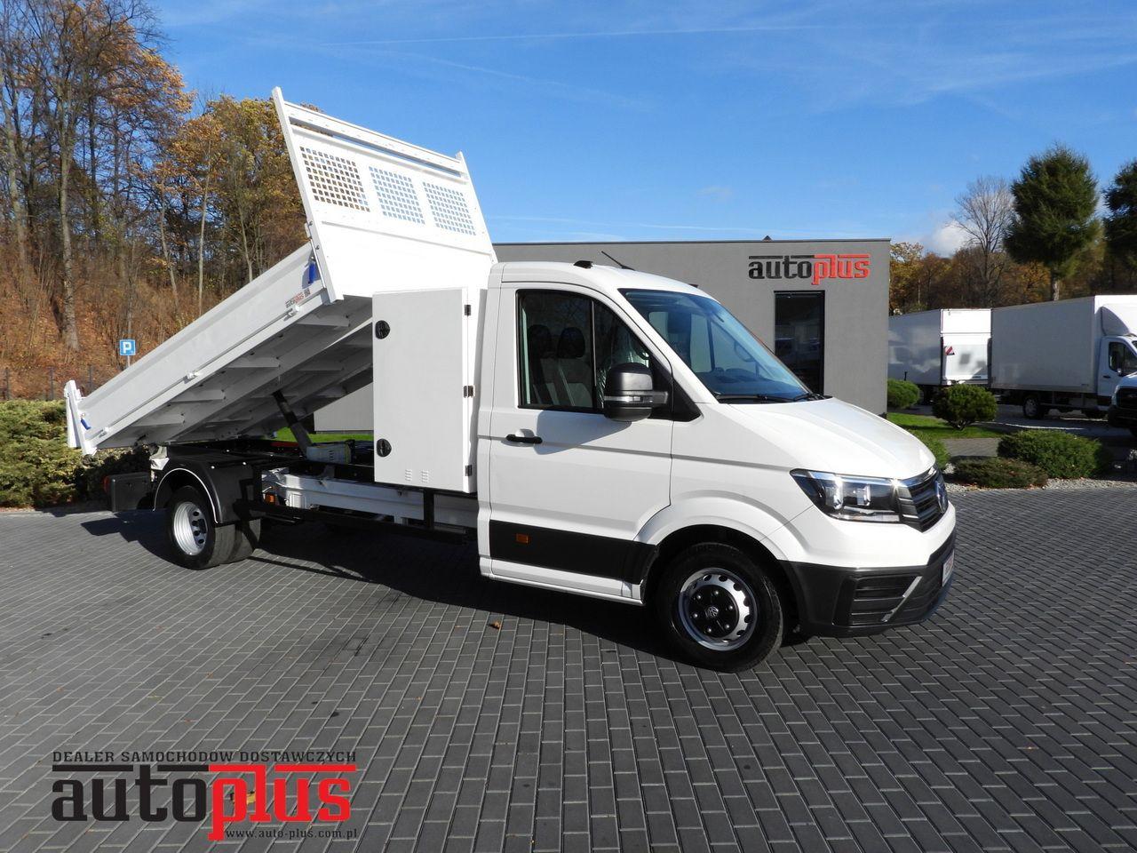 VOLKSWAGEN CRAFTER TIPPER CRUISE CONTROL NAVIGATION TWIN WHEELS AIR CONDITIONING 180HP - כלי רכב מסחרי מזהיר: תמונה 1 VOLKSWAGEN CRAFTER TIPPER CRUISE CONTROL NAVIGATION TWIN WHEELS AIR CONDITIONING 180HP - כלי רכב מסחרי מזהיר: תמונה 1