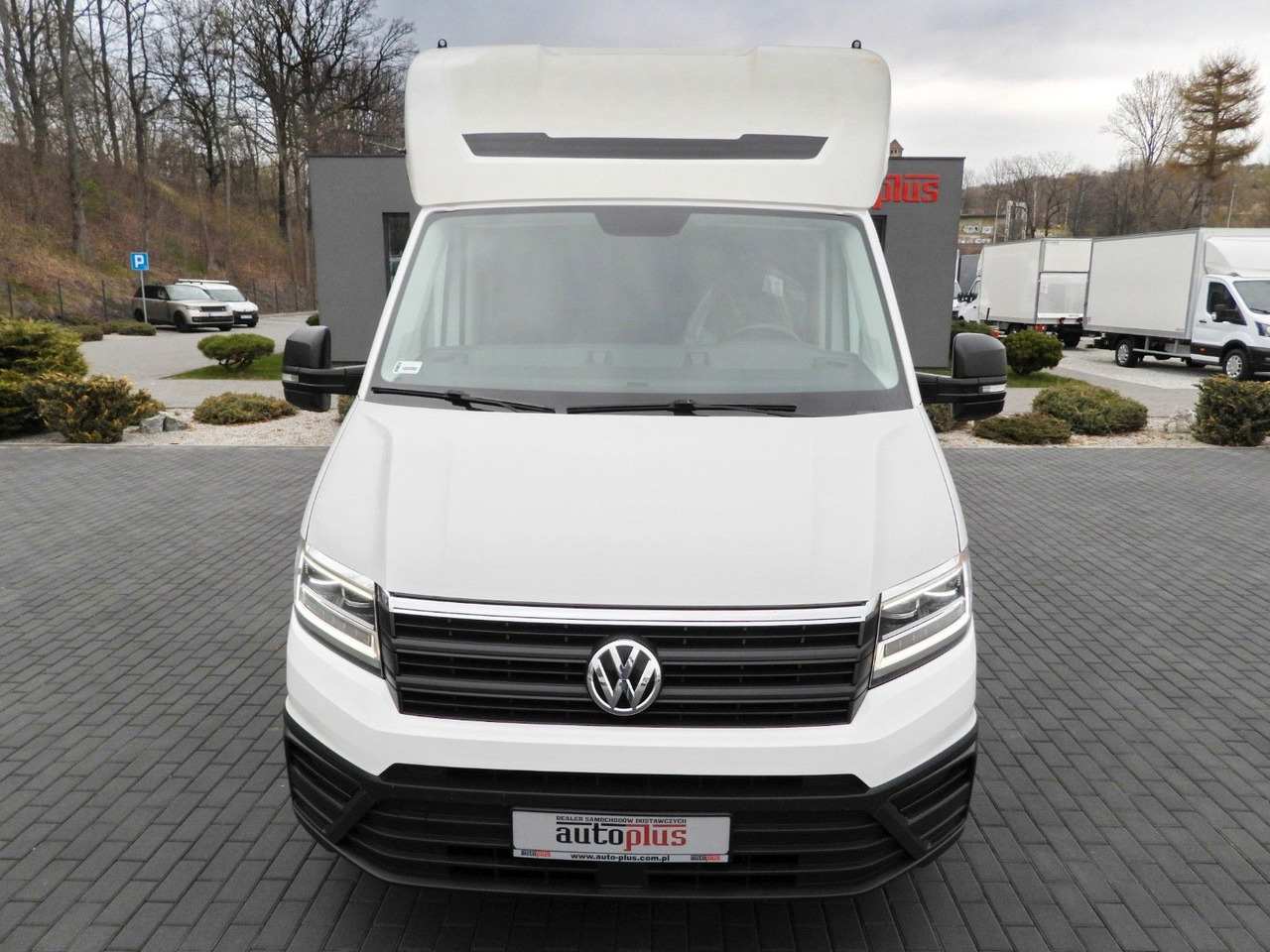 Volkswagen CRAFTER PRITSCHE PLANE 10 PALETTEN WEBASTO - כלי רכב מסחרי עם וילונות צד: תמונה 5 Volkswagen CRAFTER PRITSCHE PLANE 10 PALETTEN WEBASTO - כלי רכב מסחרי עם וילונות צד: תמונה 5