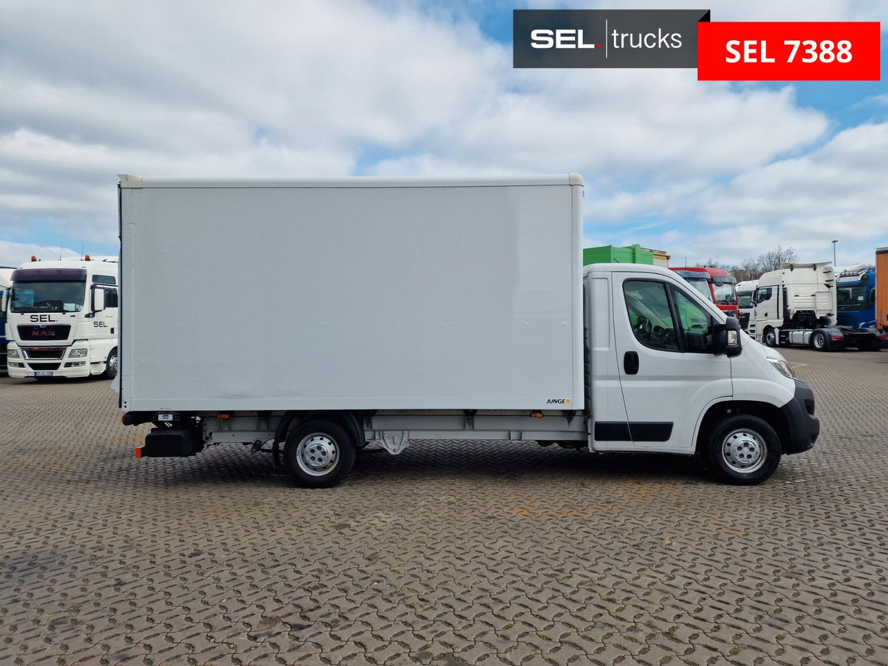 Citroën Jumper / Ladebordwand / 3 Sitzen / Klimaanlage - כלי רכב מסחרי עם תיבה: תמונה 4 Citroën Jumper / Ladebordwand / 3 Sitzen / Klimaanlage - כלי רכב מסחרי עם תיבה: תמונה 4