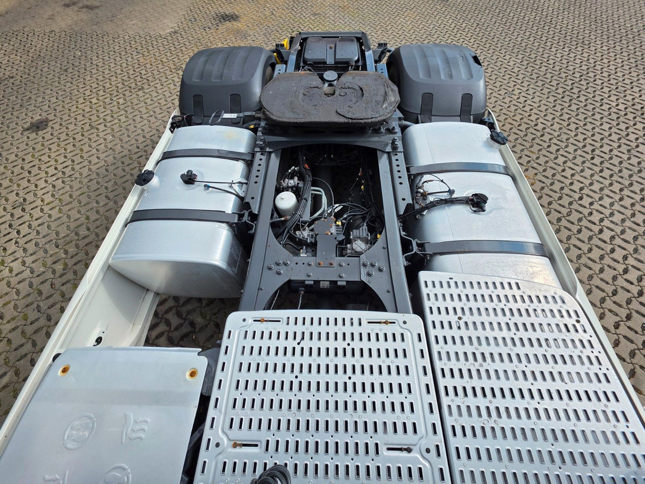 יחידת טרקטור DAF XF 530 FT / ZF Intarder / Standklimaanlage / 6D: תמונה 9