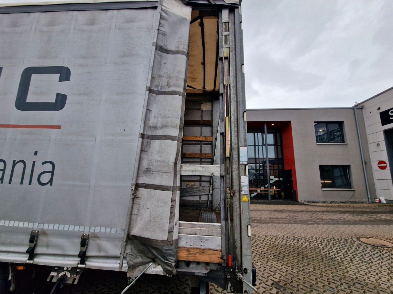 סמיטריילר עם וילונות צד Fliegl SZS320 / Hubdach / EDSCHA / Mega: תמונה 18 סמיטריילר עם וילונות צד Fliegl SZS320 / Hubdach / EDSCHA / Mega: תמונה 18