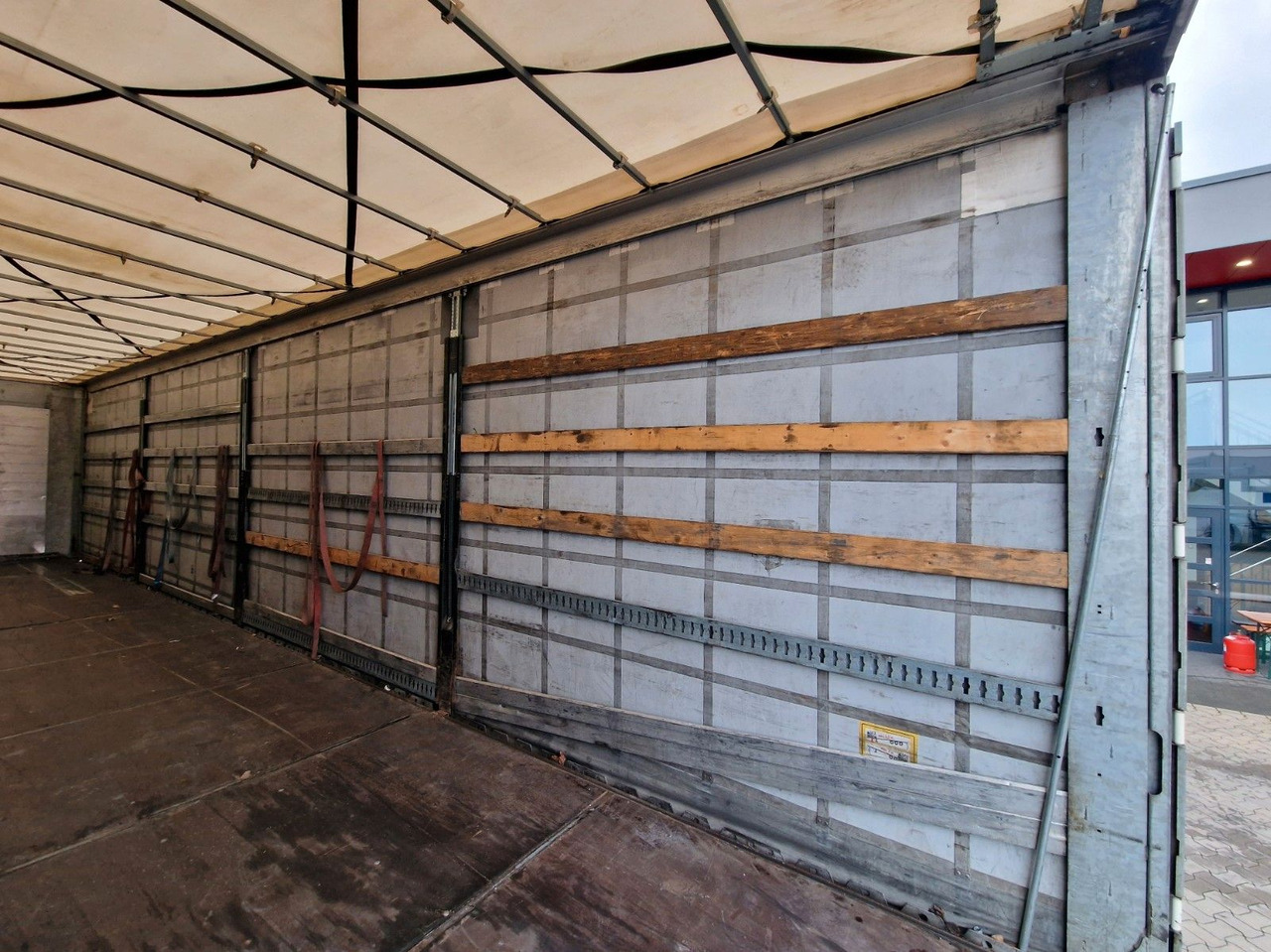 סמיטריילר עם וילונות צד Fliegl SZS320 / Hubdach / EDSCHA / Mega: תמונה 14 סמיטריילר עם וילונות צד Fliegl SZS320 / Hubdach / EDSCHA / Mega: תמונה 14