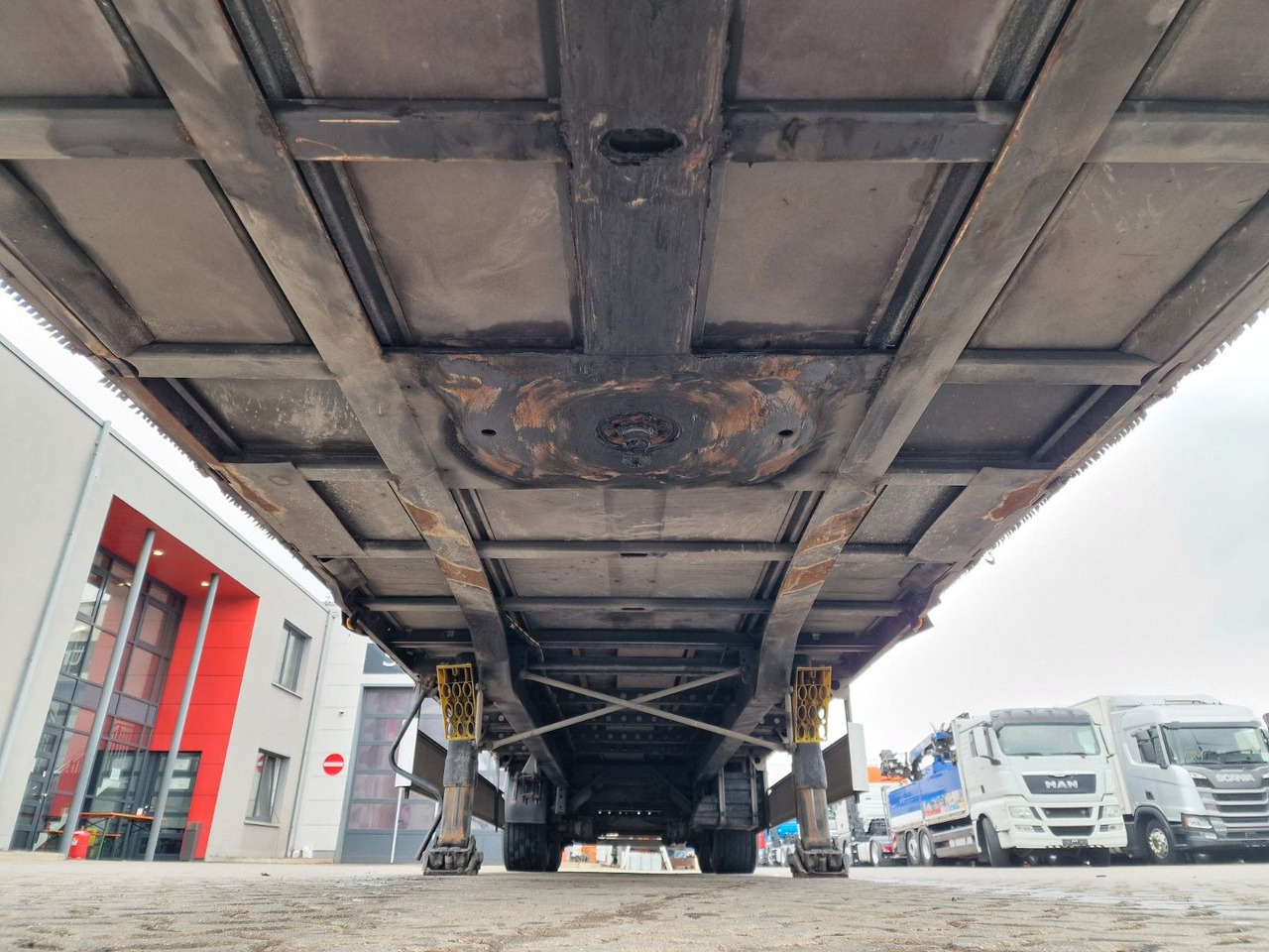 סמיטריילר עם וילונות צד Fliegl SZS320 / Hubdach / EDSCHA / Mega: תמונה 26 סמיטריילר עם וילונות צד Fliegl SZS320 / Hubdach / EDSCHA / Mega: תמונה 26