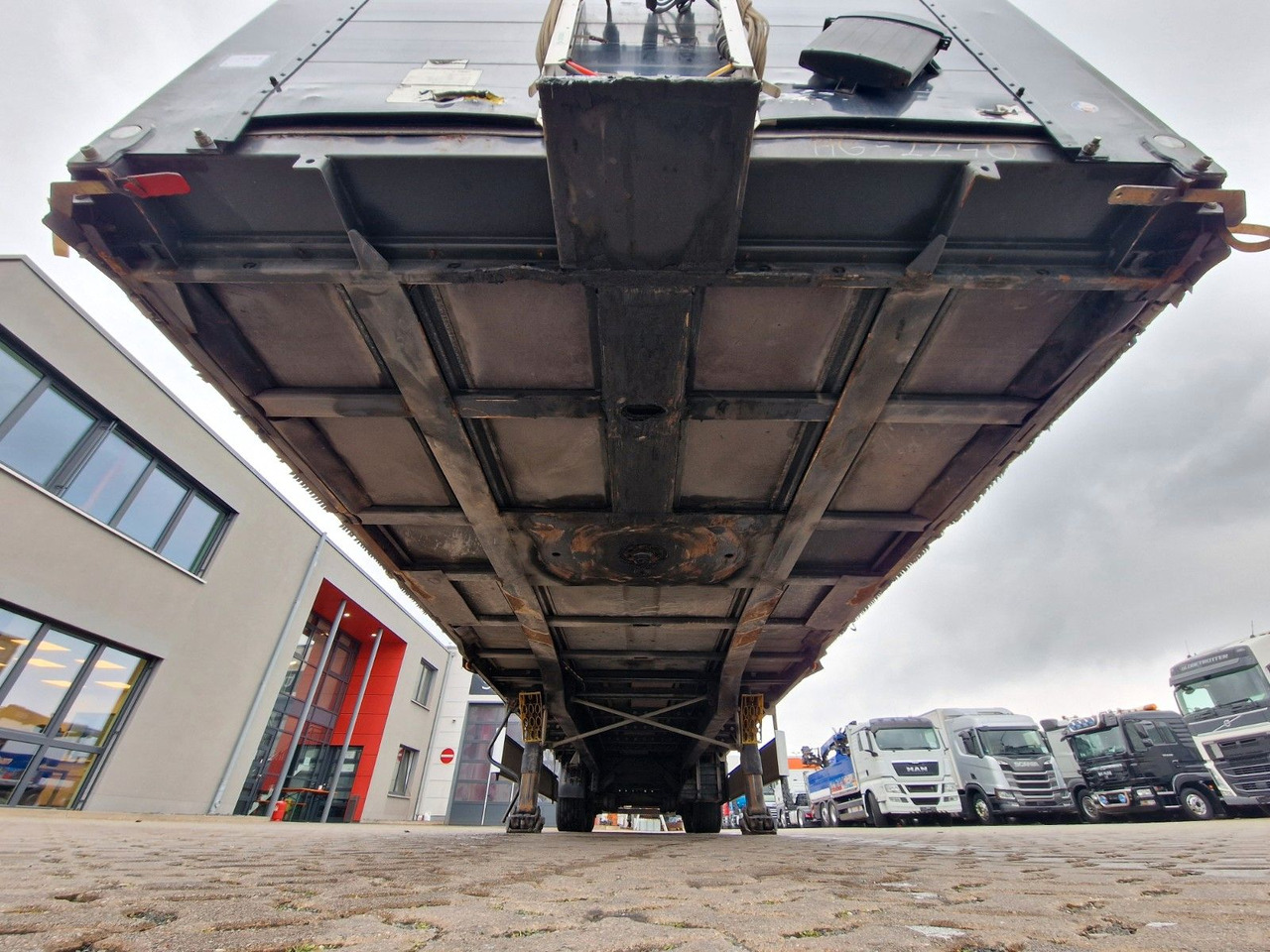 סמיטריילר עם וילונות צד Fliegl SZS320 / Hubdach / EDSCHA / Mega: תמונה 24 סמיטריילר עם וילונות צד Fliegl SZS320 / Hubdach / EDSCHA / Mega: תמונה 24