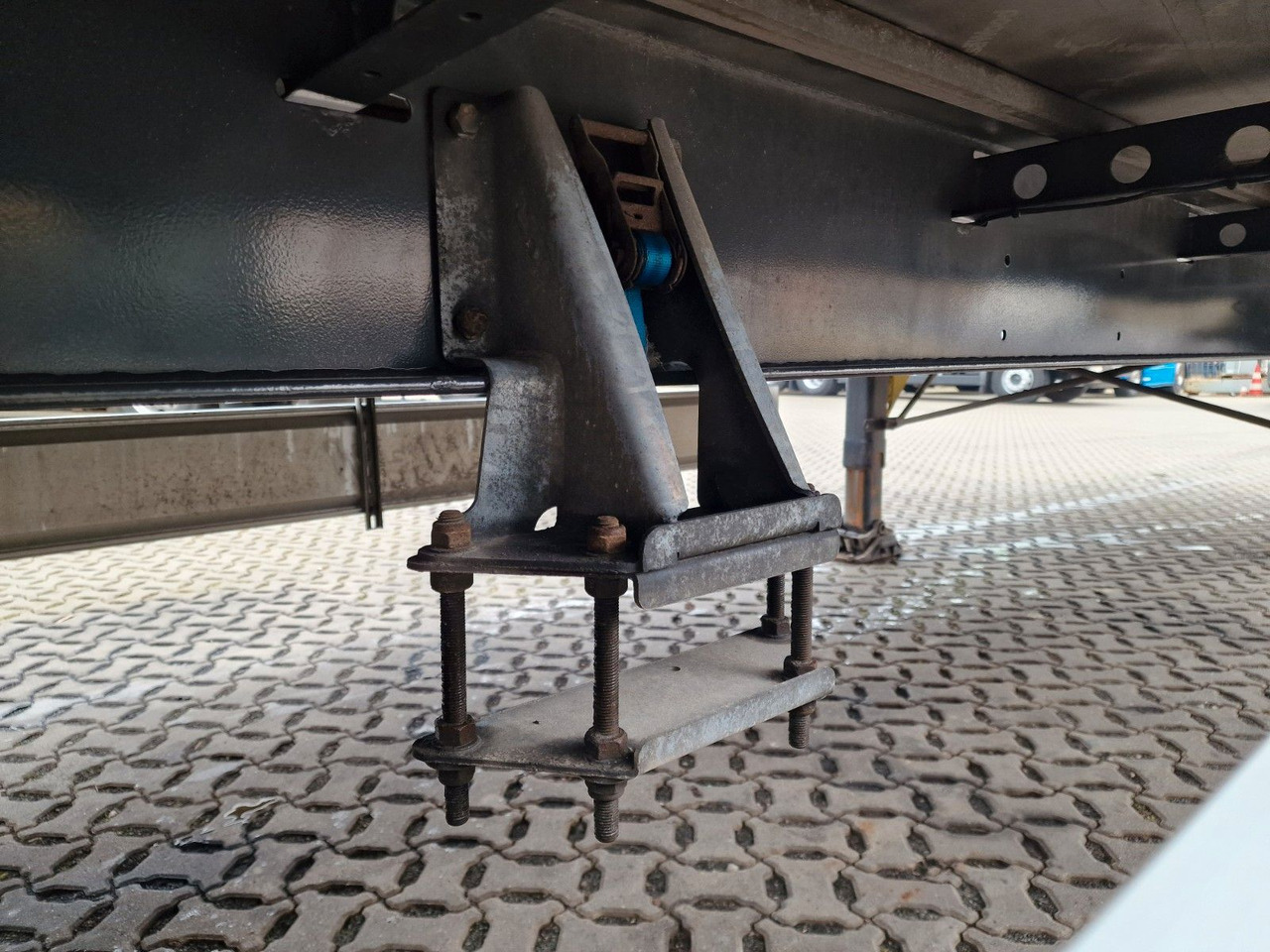 סמיטריילר עם וילונות צד Fliegl SZS320 / Hubdach / EDSCHA / Mega: תמונה 23 סמיטריילר עם וילונות צד Fliegl SZS320 / Hubdach / EDSCHA / Mega: תמונה 23