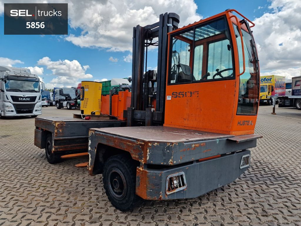 Hubtex S50E Seiten Stapler / 2011 / 9.086 h Hubtex S50E Seiten Stapler / 2011 / 9.086 h - מעמיס צד: תמונה 3 Hubtex S50E Seiten Stapler / 2011 / 9.086 h Hubtex S50E Seiten Stapler / 2011 / 9.086 h - מעמיס צד: תמונה 3