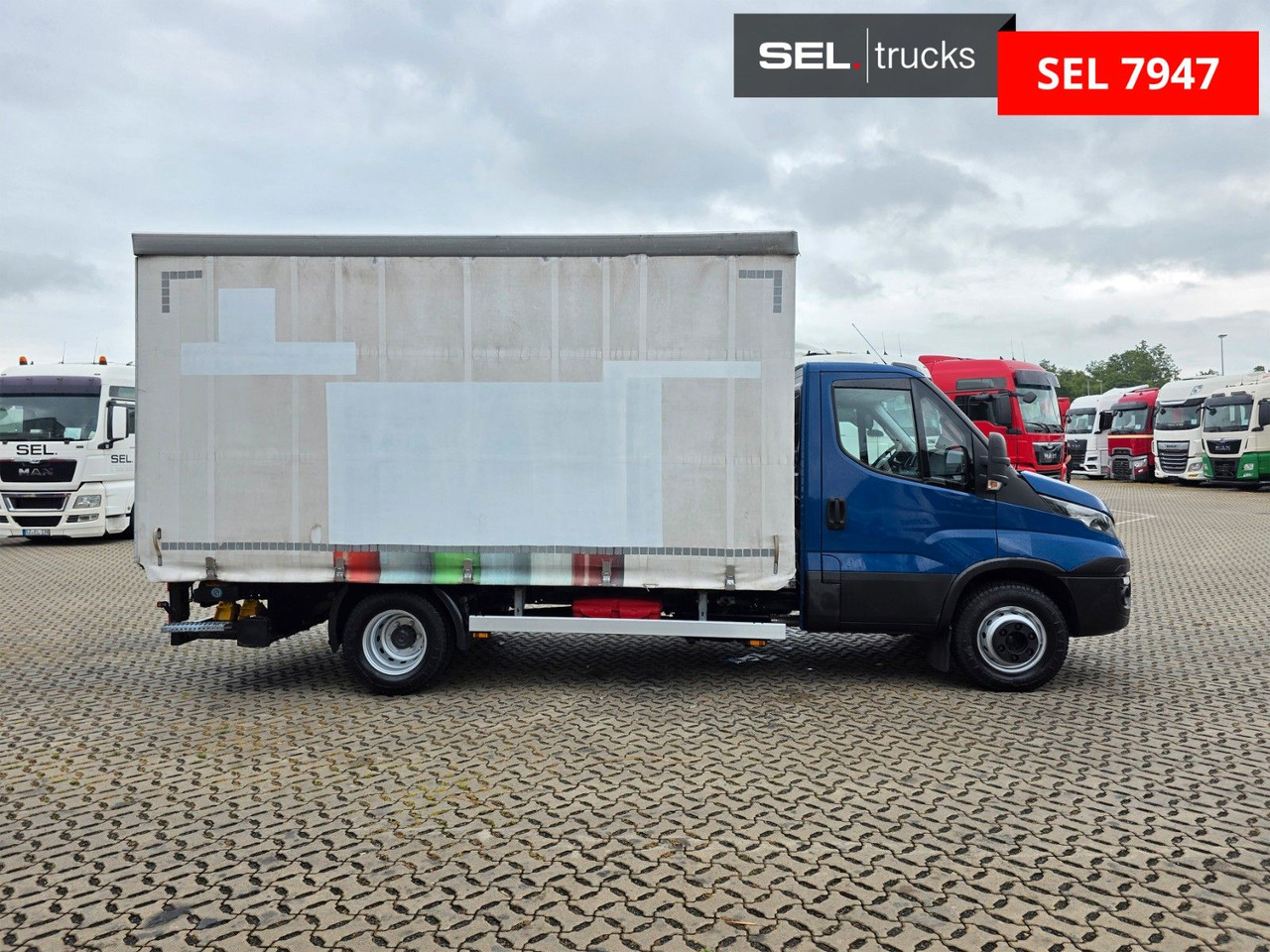 Iveco Daily 70C18 Hi-Matic / Ladebordwand / 3 Sitzen - כלי רכב מסחרי עם וילונות צד: תמונה 4 Iveco Daily 70C18 Hi-Matic / Ladebordwand / 3 Sitzen - כלי רכב מסחרי עם וילונות צד: תמונה 4