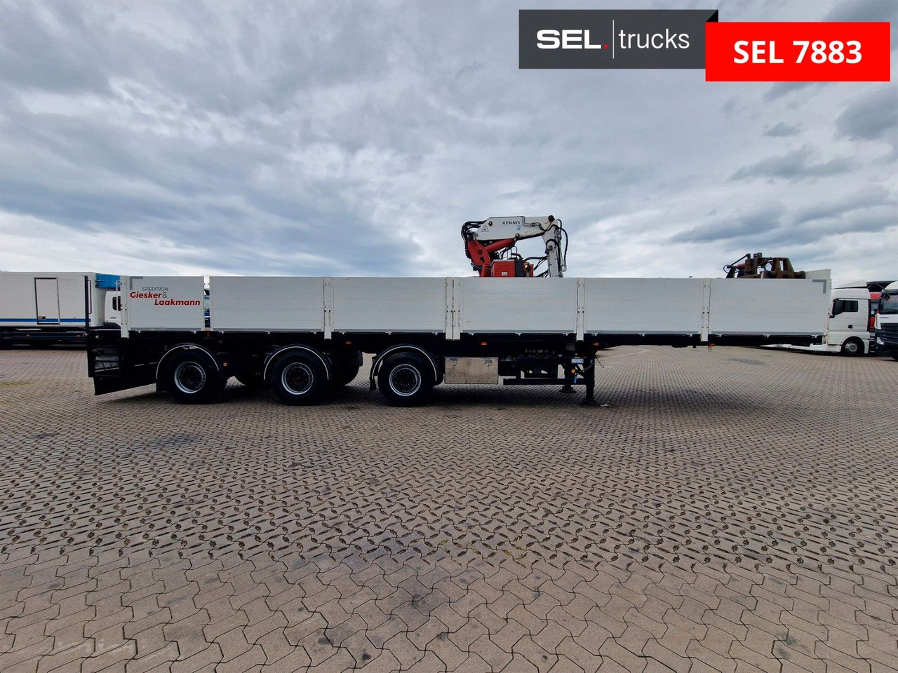 KWB P-393-STI-R1 / Rollkran / Kennis / Lenkachse - סמיטריילר צד נופל/ שטוח: תמונה 4 KWB P-393-STI-R1 / Rollkran / Kennis / Lenkachse - סמיטריילר צד נופל/ שטוח: תמונה 4