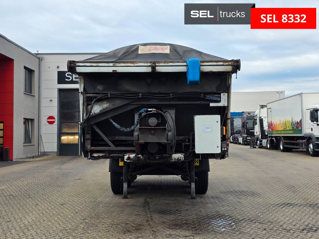 Kässbohrer ASS 372 Schwergut / mit Abschiebetec. / Asphalt - סמיטריילר עם מזהיר: תמונה 2 Kässbohrer ASS 372 Schwergut / mit Abschiebetec. / Asphalt - סמיטריילר עם מזהיר: תמונה 2