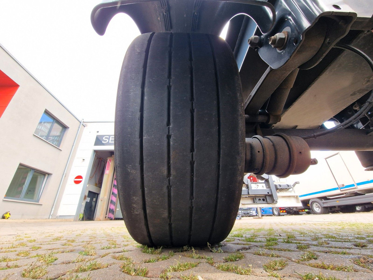 סמיטריילר מוביל מכולות/ החלפת גוף Krone SD / Teleskop / Liftachse: תמונה 29