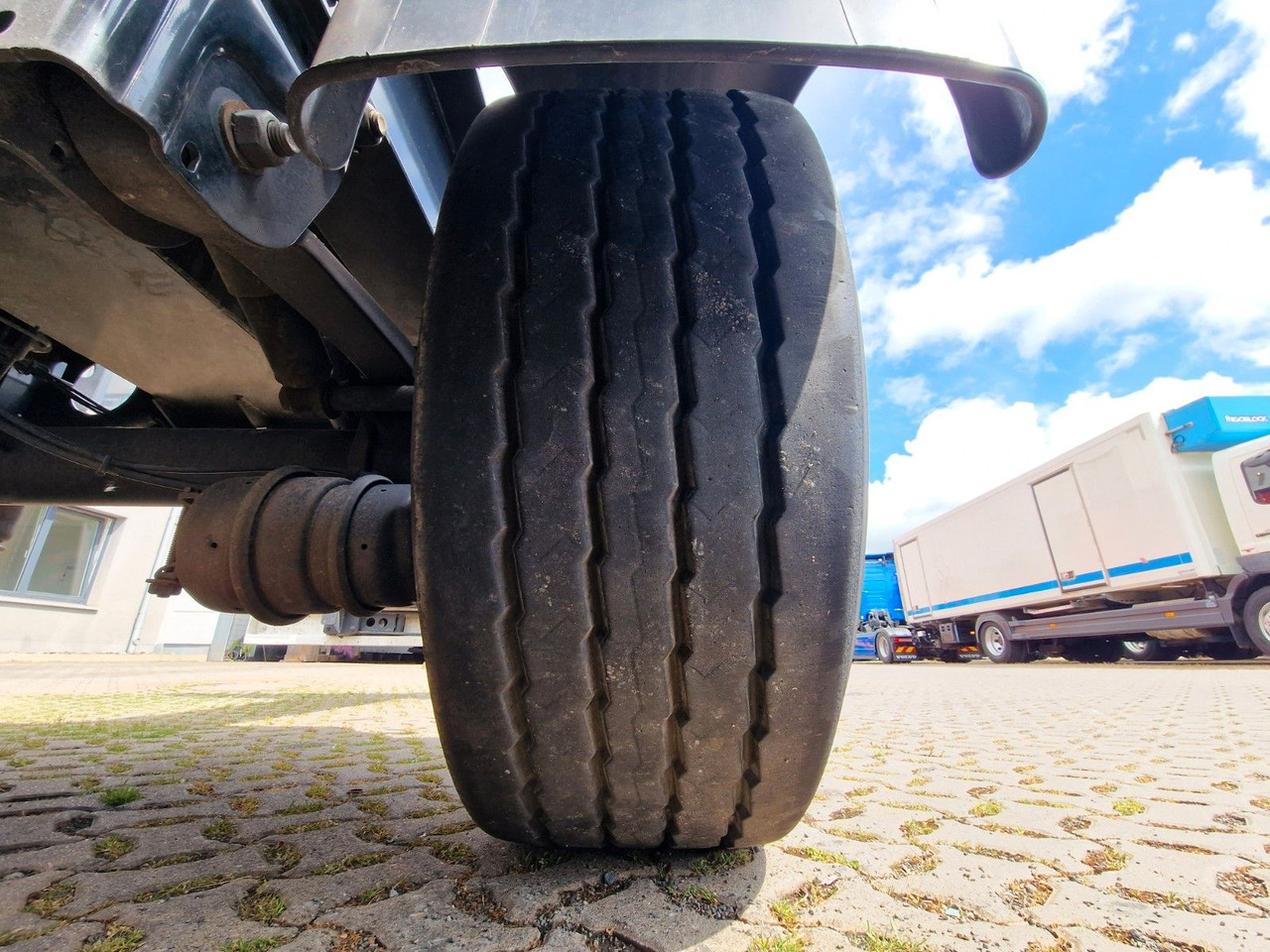 סמיטריילר מוביל מכולות/ החלפת גוף Krone SD / Teleskop / Liftachse: תמונה 25