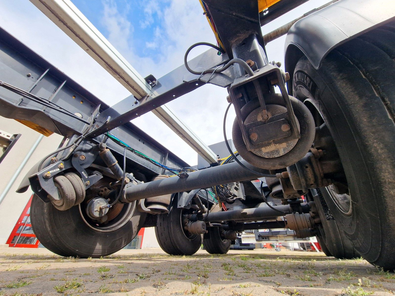 סמיטריילר מוביל מכולות/ החלפת גוף Krone SD / Teleskop / Liftachse: תמונה 20