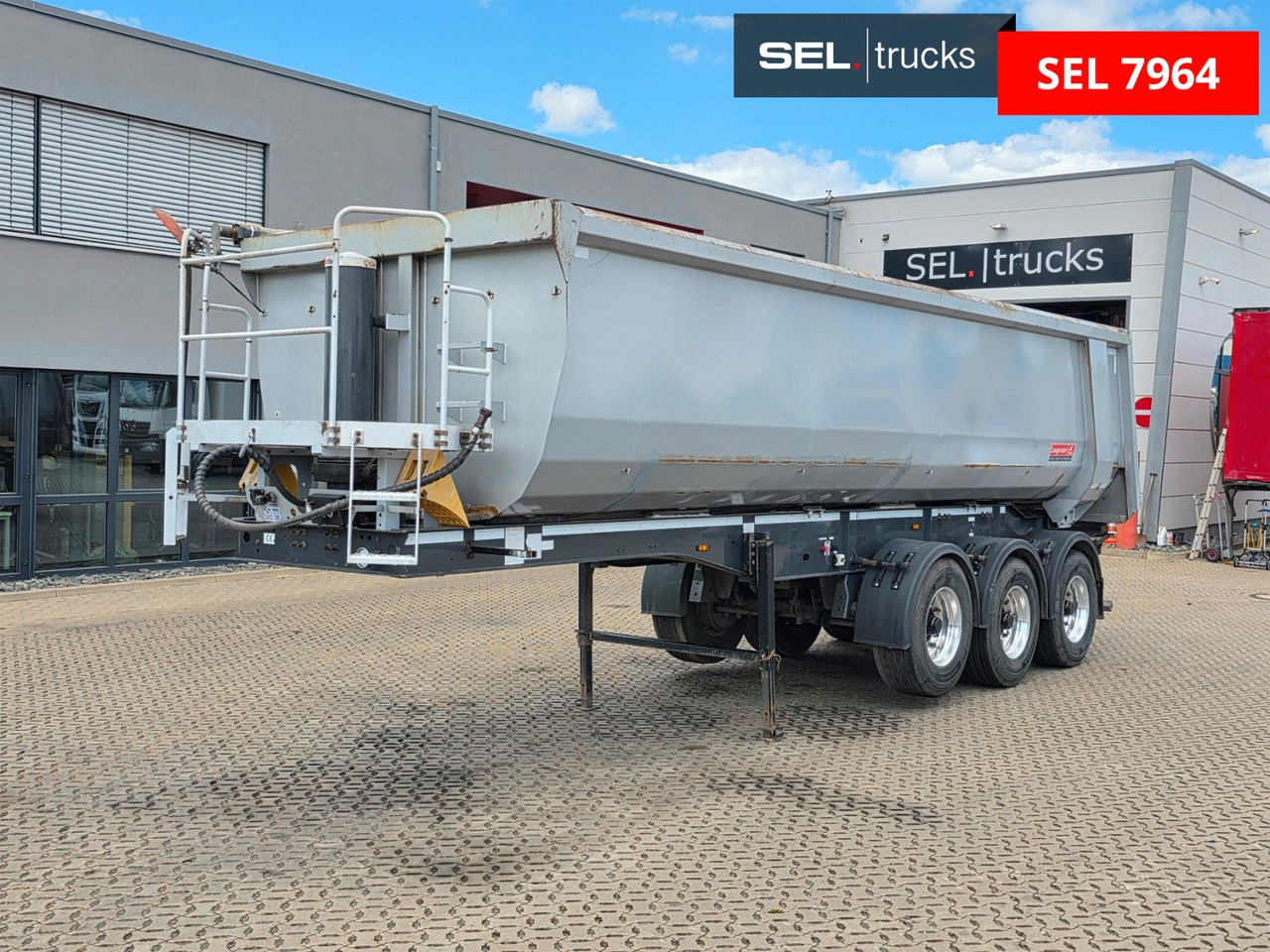 Langendorf SKS-HS 24/30 / Alu-Felgen / Liftachse - סמיטריילר עם מזהיר: תמונה 1 Langendorf SKS-HS 24/30 / Alu-Felgen / Liftachse - סמיטריילר עם מזהיר: תמונה 1