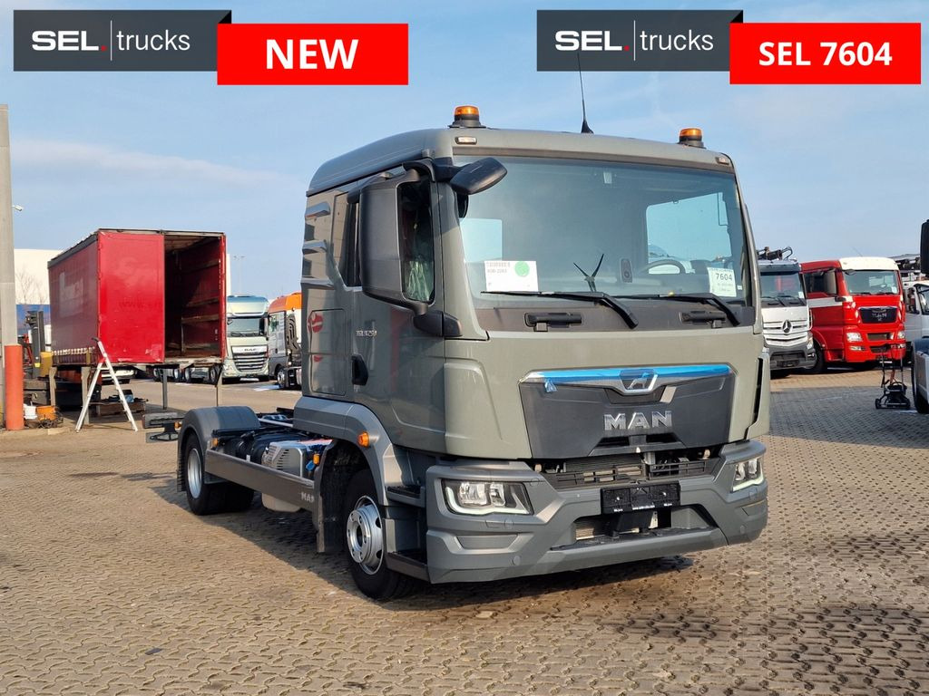 MAN TGL 8.250 4x2 BB / Nebenabtrieb/NEU/Euro 6E MAN TGL 8.250 4x2 BB / Nebenabtrieb/NEU/Euro 6E - משאית עם שלדת תא: תמונה 3 MAN TGL 8.250 4x2 BB / Nebenabtrieb/NEU/Euro 6E MAN TGL 8.250 4x2 BB / Nebenabtrieb/NEU/Euro 6E - משאית עם שלדת תא: תמונה 3